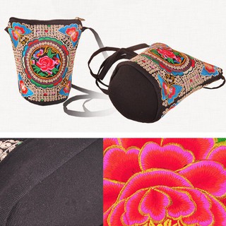 Túi đeo chéo thổ cẩm  thời trang.