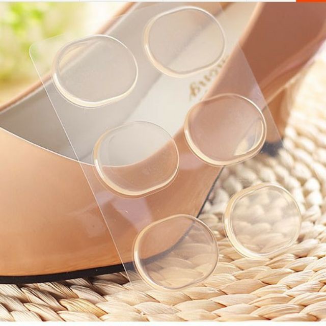Set 6 miếng lót giày tròn chất liệu silicon mềm mại êm ái