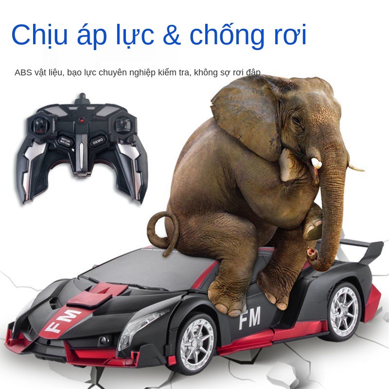 Ô tô điều khiển từ xa biến dạng cảm ứng Robot King Kong sạc Lamborghini Grand Racing Little Boy Children Toy Car