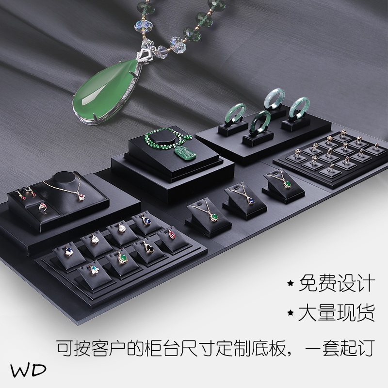 ▉Nhân Vật Luoyii Xinh Xắn Dùng Trong Trang Trí▉Giá Đỡ Trưng Bày Trang Sức Bằng Ngọc Bích