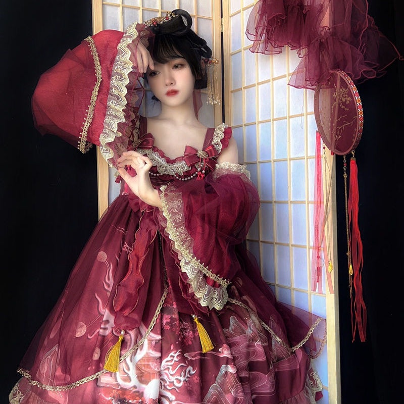 Đầm hai dây màu đỏ phong cách lolita thời trang năm mới