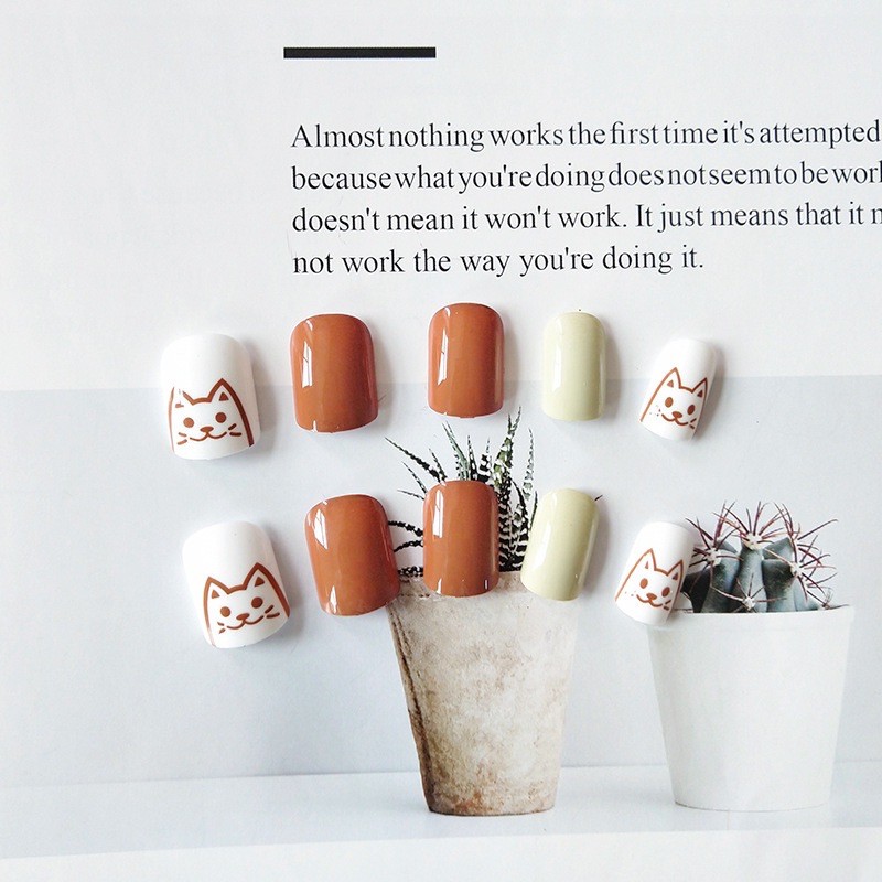 Bộ 24 móng giả N044 dáng móng ngắn ( Tặng kèm keo và dũa )