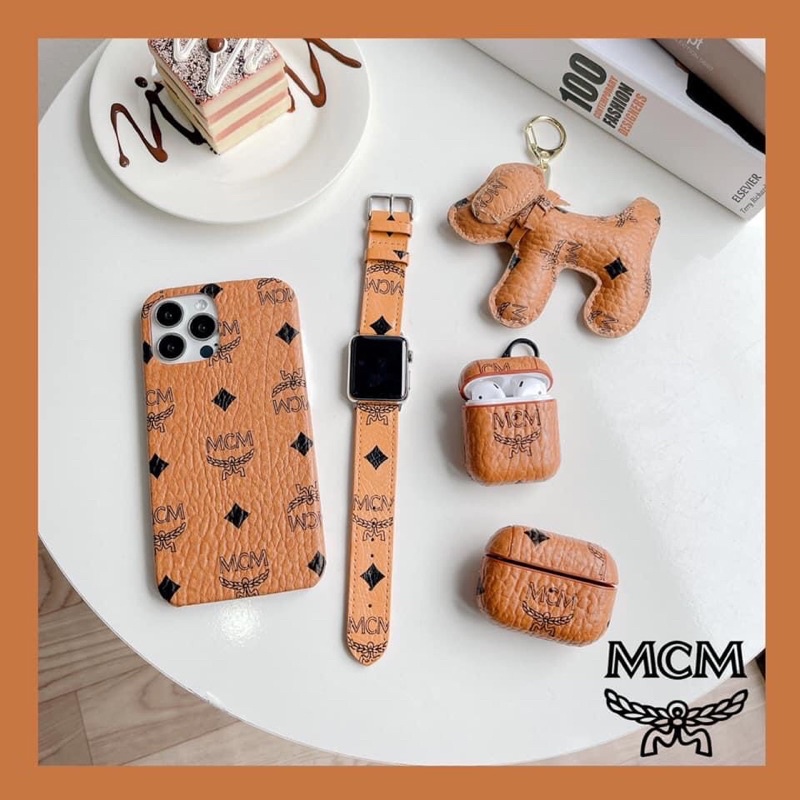 Ốp da cứng hở viền mcm nâu