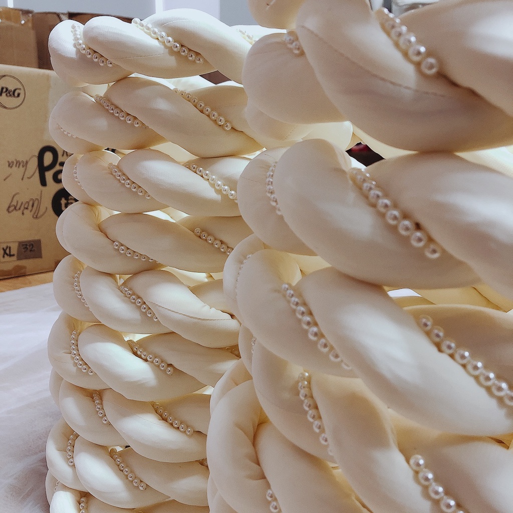 Mấn xoắn đính hạt đội đầu màu kem siêu xinh