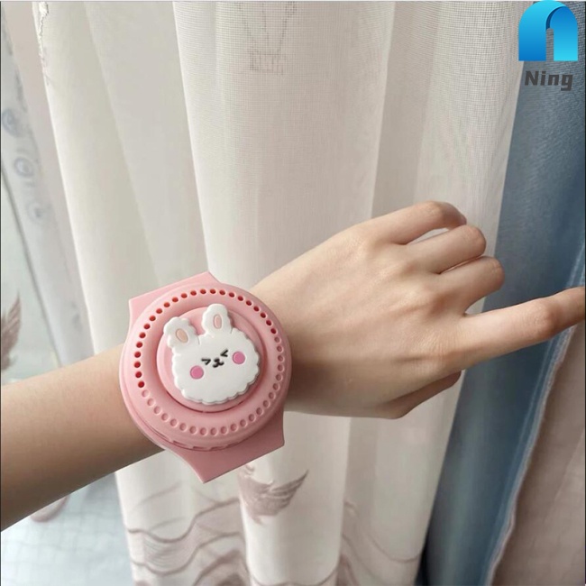 Quạt Đeo Cổ Tay Mini Sạc USB Thời Trang Tiện Dụng