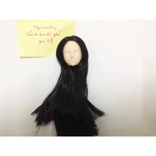 Đầu obitsu tập trang điểm