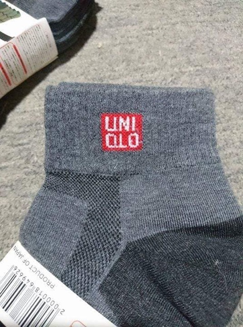 Sỉ lố 10 đôi tất thêu uniqlo cổ cao, cổ thấp