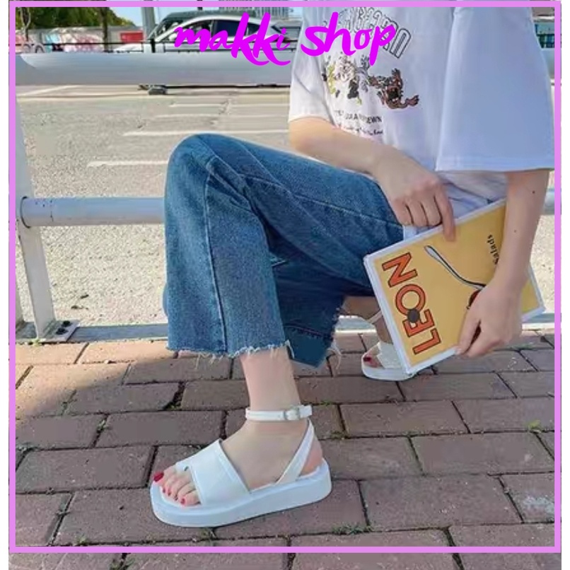Dép sandal nữ xỏ ngón cài khuy sau, sandal nữ đế bằng thời trang giá rẻ MAKKI SHOP TD624