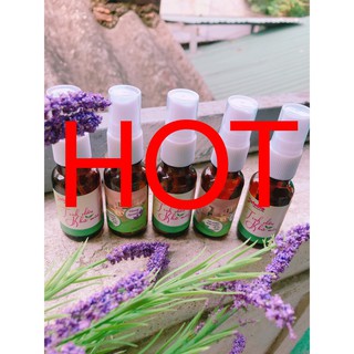 Tinh dầu xịt phòng , xe hơi Hoa Oải Hương lọ 20ml nắp trắng