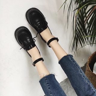 Giày vintage búp bê