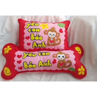 Cặp gối nằm và ôm handmade khỉ ôm tim