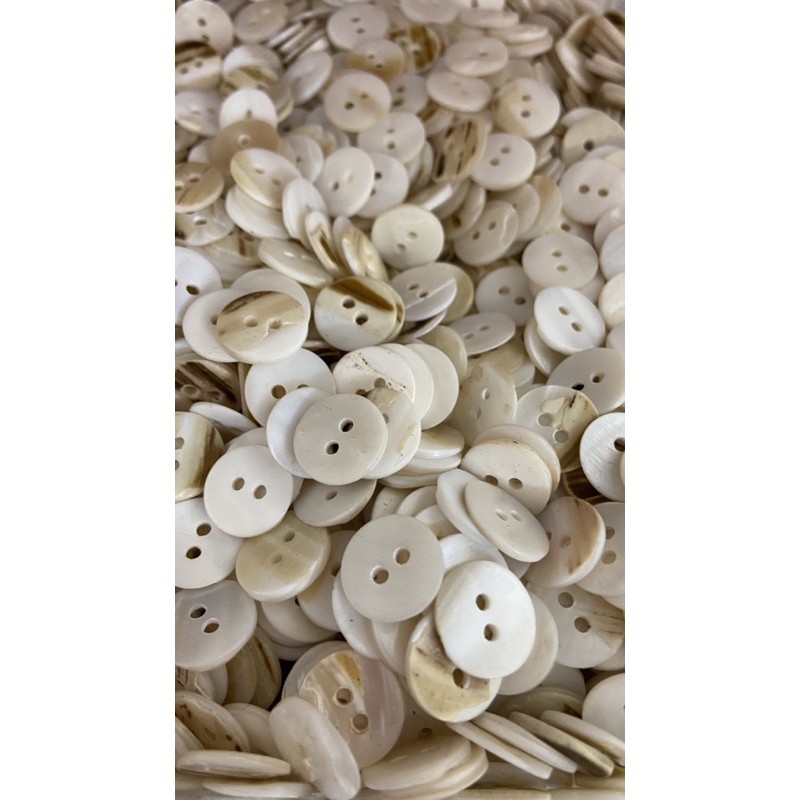 50 Khuy cúc xà cừ 12mm
