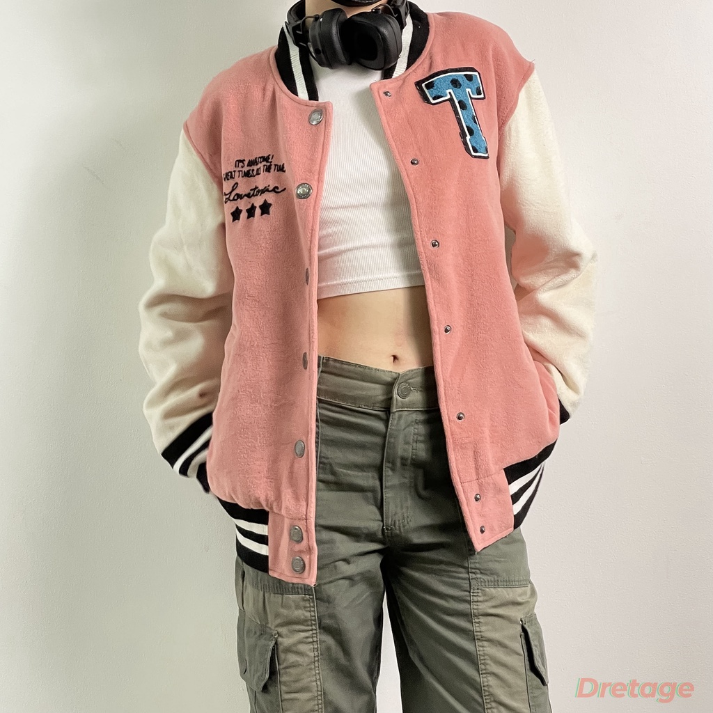 ÁO KHOÁC BÓNG CHÀY VARSITY JACKET LOVE TOXIC