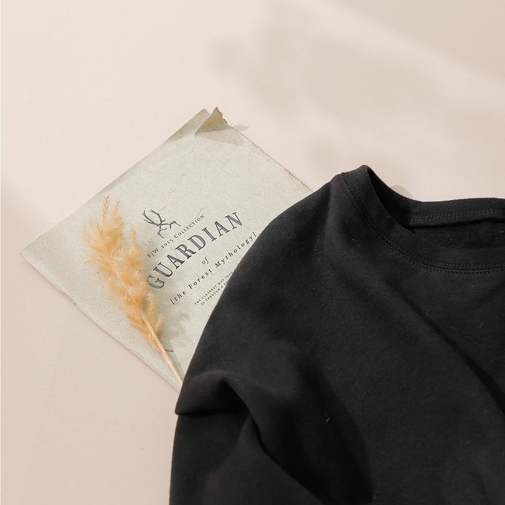 Áo Sweater Nữ MOMOCO Chất Liệu Nỉ Dày Dặn, Ấm Áp Màu Xanh/Đen M2930