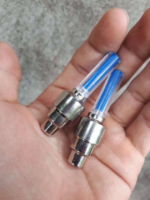 HP65 VAN VÒI ĐÈN LED CHO XE MÁY