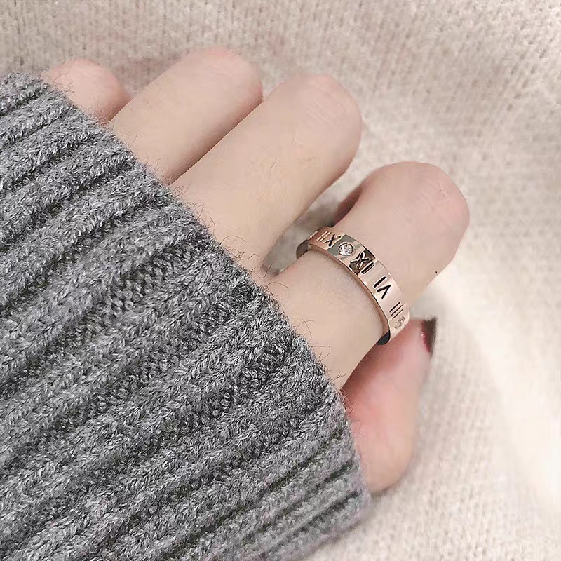 Nhẫn thép titan khắc số la mã 6-12 tùy chọn màu sắc