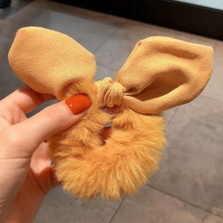 CỘT TÓC TAI THỎ
