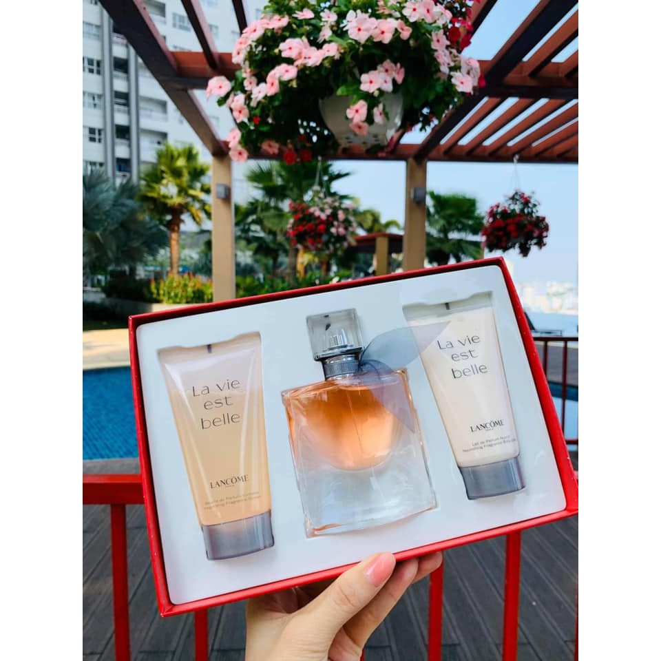 Set nước hoa Lancome La vie est belle 3 món 30ml - 50ml - lotion 50ml