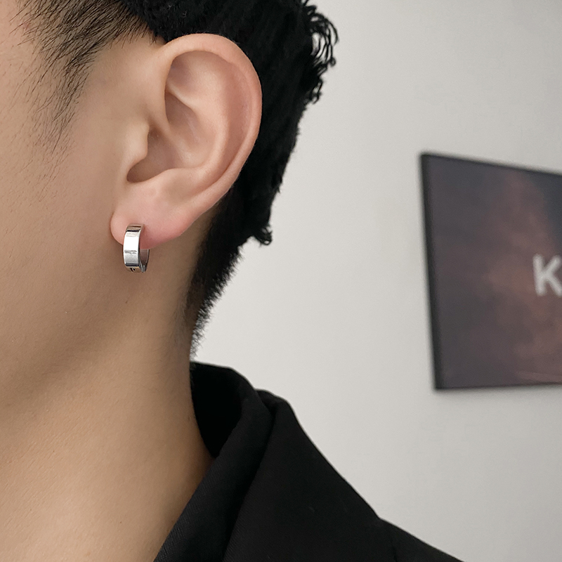 Khuyên Tai Thiết Kế Cá Tính Độc Đáo Hợp Thời Trang