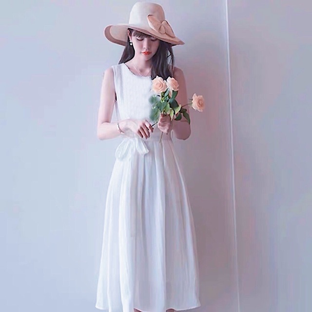 Đầm váy trắng sát nách thắt eo