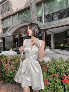 Váy cột dây