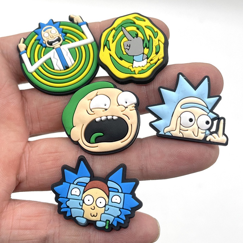 Phụ Kiện Trang Trí Khóa Giày Hình Rick Và Morty Bằng PVC