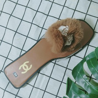 Dép quai ngang nữ