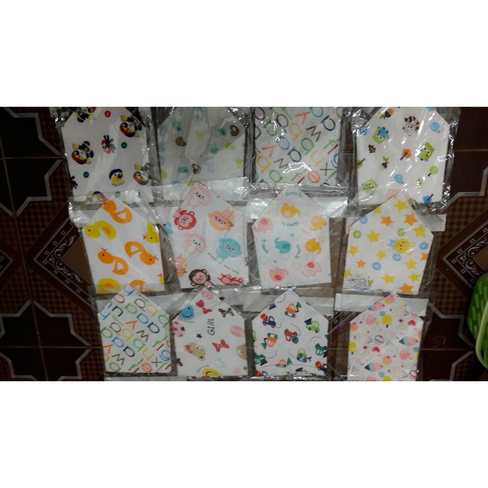 Combo 10 yếm cotton 2 lớp cài nút cho bé