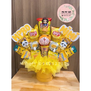Bó hoa bán kẹo