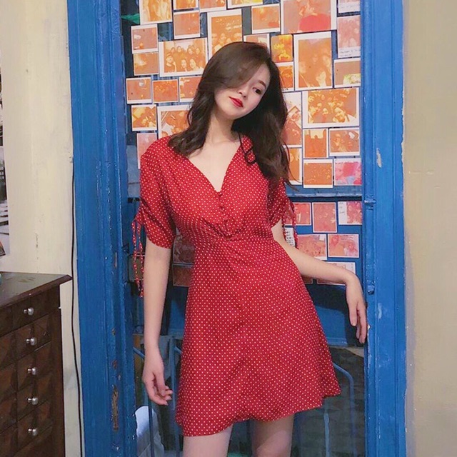 Đầm bi đỏ tay rút