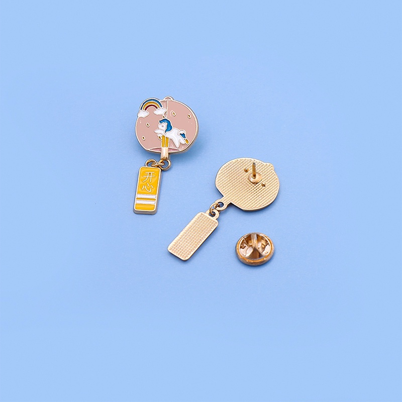 Huy hiệu cài áo kim loại thiết kế hoạt hình Nhật Bản 2021 đáng yêu