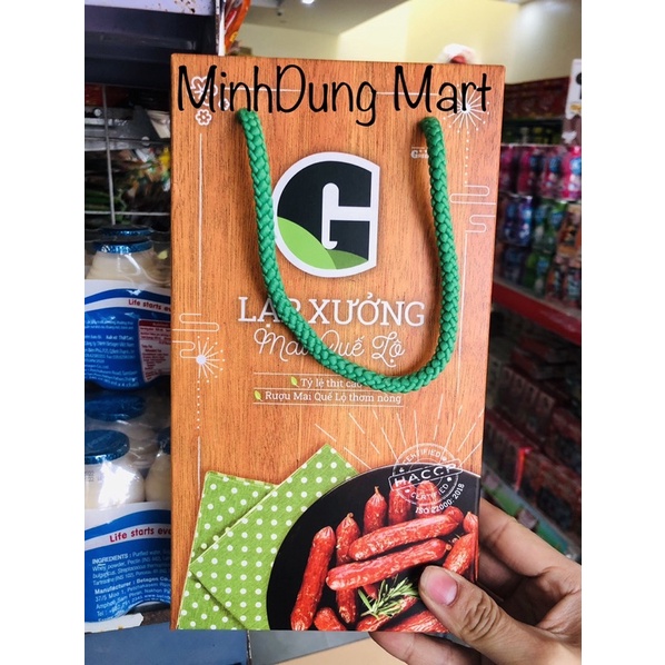 Lạp xưởng mai quế lộ hộp quai xách 200g