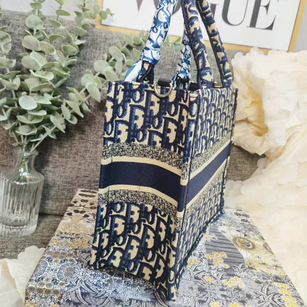 Túi Vải Thổ Cẩm Size 26,5cm Hàng Cao Cấp Full Bocx Kèm Dây Đeo Bản To và khăn