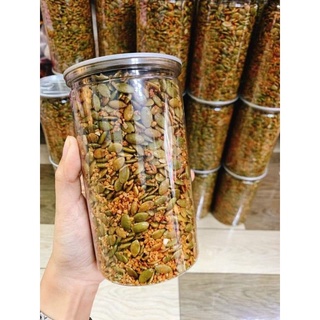 Nhân hạt bí xanh rang tỏi ớt hủ 450g