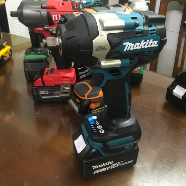 Bulong makita DTW700 mới