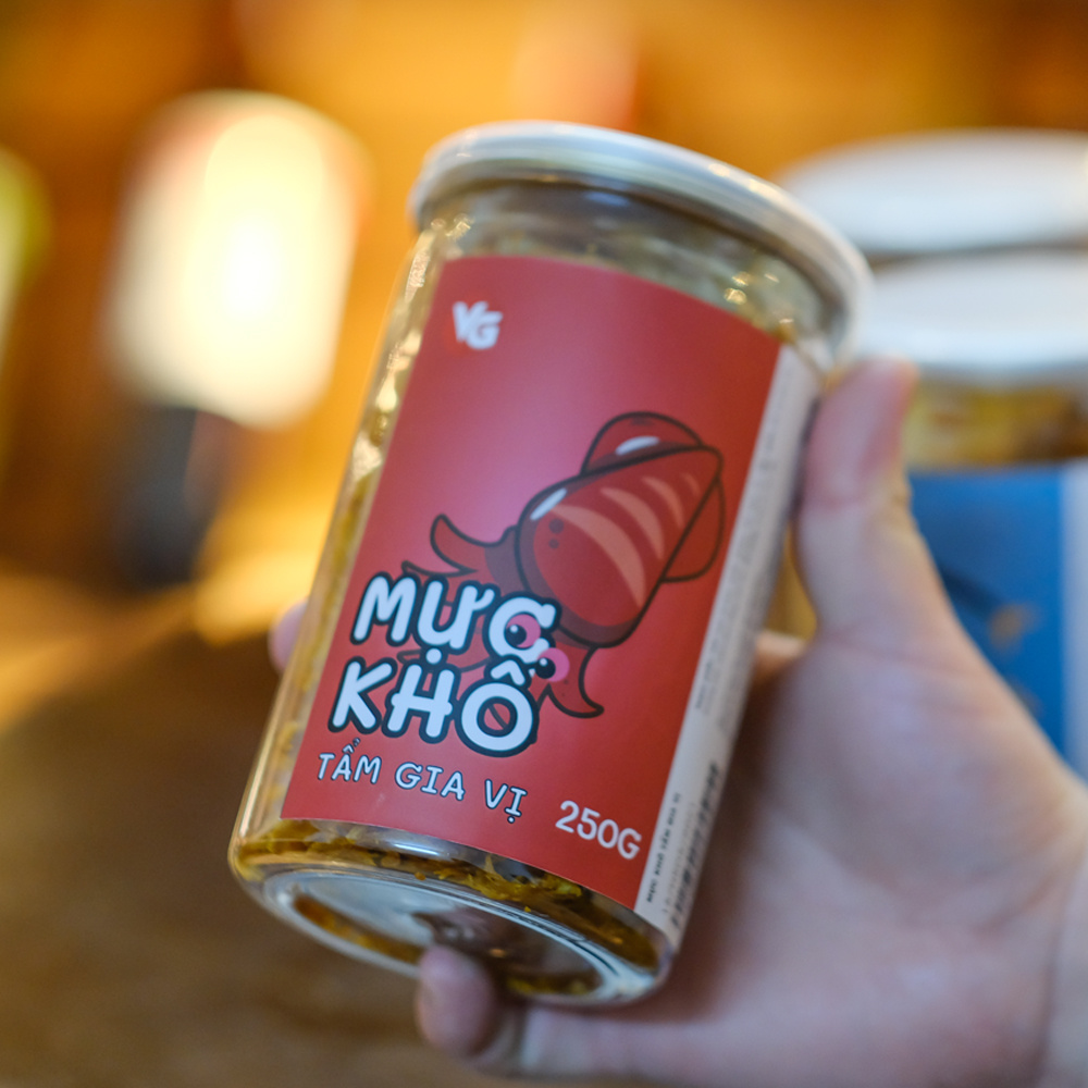 Mực khô tẩm gịa vị ăn liền 250g VIETGOURMET/ vị cay dai ngọt thơm/ đặc sản Miền Trung làm quà tặng/ ăn vặt Hà Nội | BigBuy360 - bigbuy360.vn