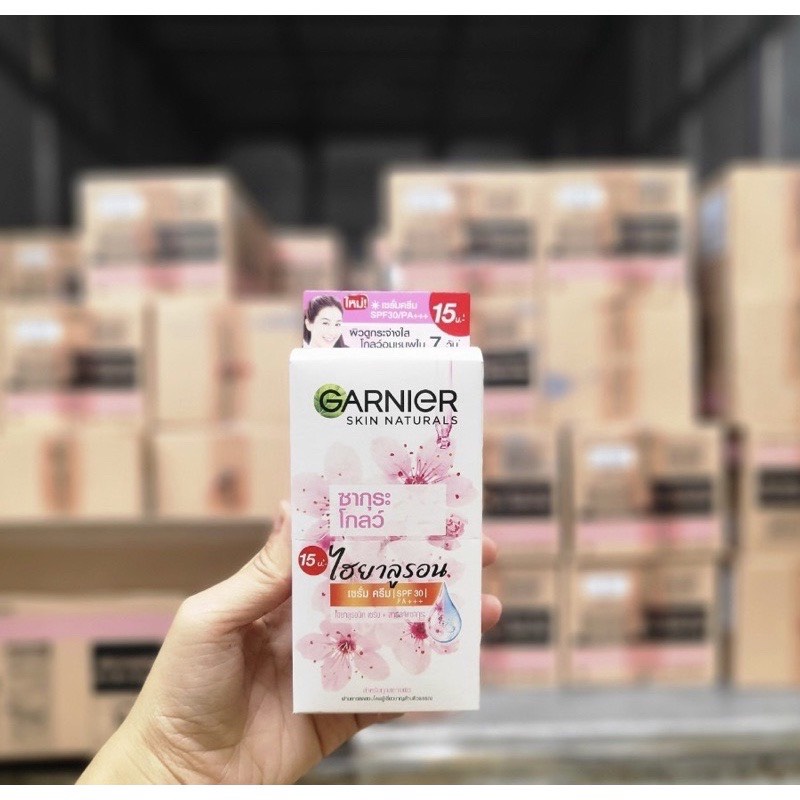 KEM DƯỠNG DA CAO CẤP GARNIER HỘP 6 GÓI