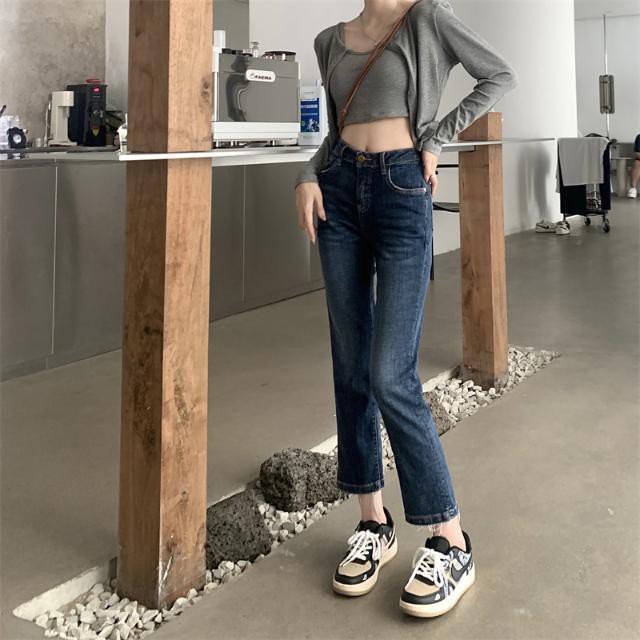 Quần jean ống đứng lưng cao co giãn phối túi trái tim thời trang xuân thu mới cho nữ 2021