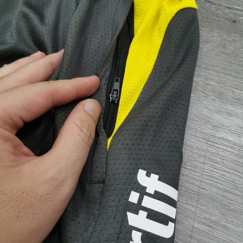 [Mã SKAMAP6 giảm 8% TỐI ĐA 50K đơn250K] Quần đùi nam thể thao in chữ Lecoq siêu nhẹ, có lỗ thoáng, có túi khoá | BigBuy360 - bigbuy360.vn