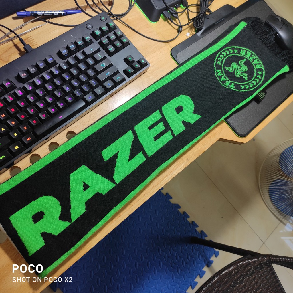 Khăn quàng mùa đông dệt kim nhập khẩu thương hiệu RAZER