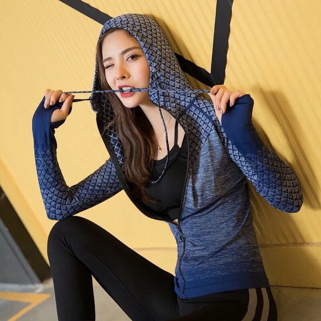 Áo khoác thể thao body thời trang | BigBuy360 - bigbuy360.vn