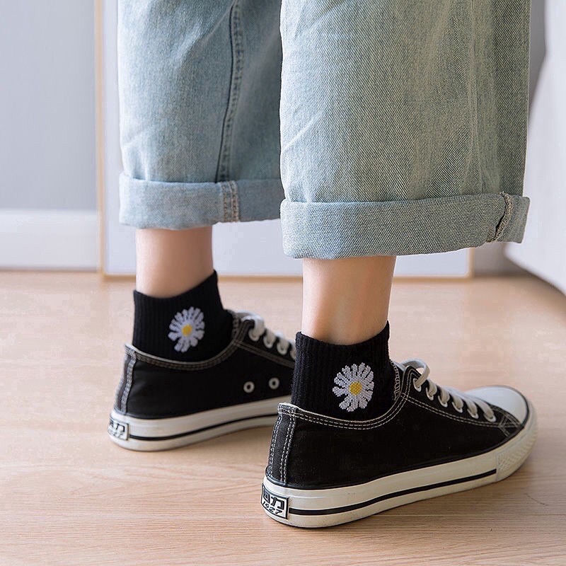 Tất hoa cúc hot hit