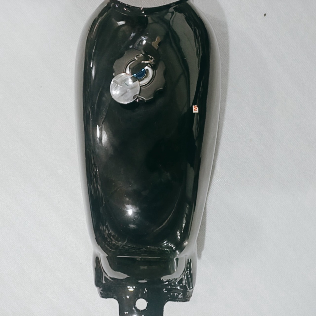 Bình xăng lớn cho xe Win 100 màu Đỏ và Đen - Cặp xi nhan Trước xe WIN 100 - Nắp bình xăng  và khóa xe WIN 100- SPG-DG