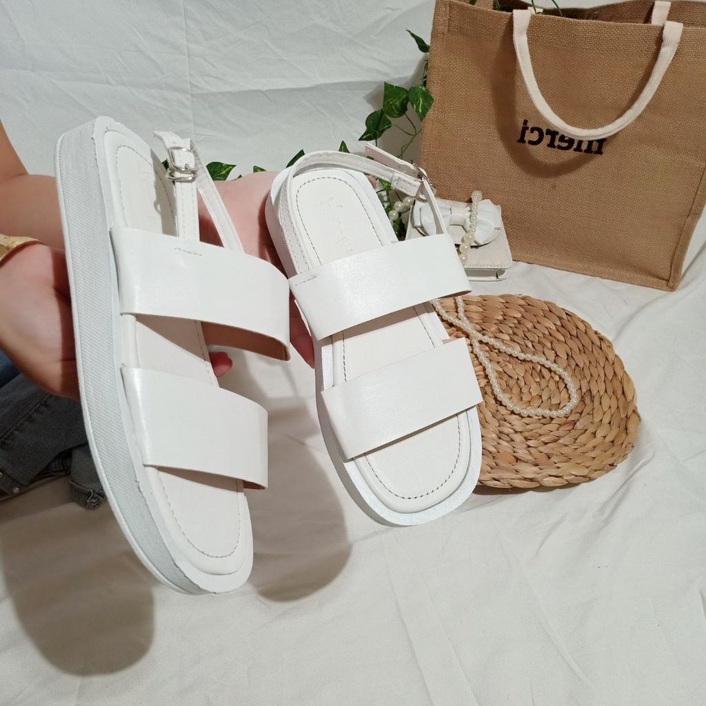 Giày sandal nữ đế bánh mì quai hậu đi học,dạo phố màu trắng siêu sành điệu