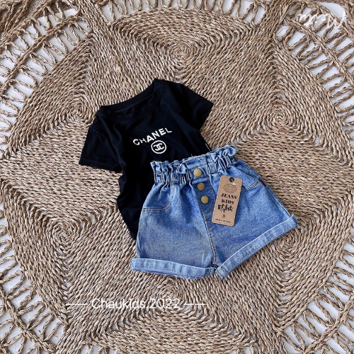 Bộ Áo Thun Quần Bò Cạp Cao 3 Cúc Cá Tính Cho Bé Gái chất áo chất cotton DOBO001