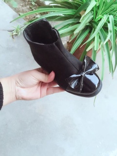 Bốt nơ da lộn mũi bóng (order)