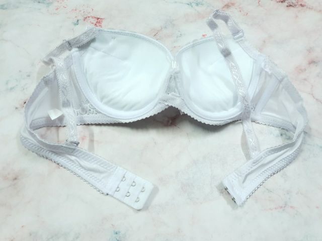 Áo ngực mút dày vừa 45k /1 cái