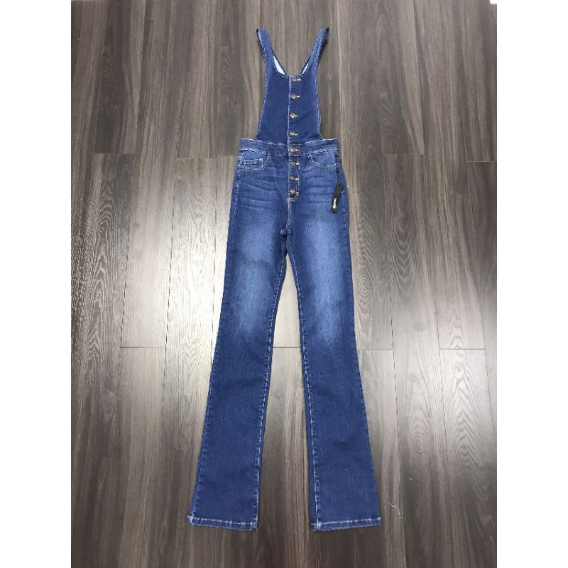 Quần Yếm Jean Sneak peek  xịn ống loe