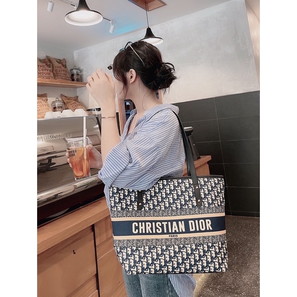 Túi công sở thổ cẩm di o size 36