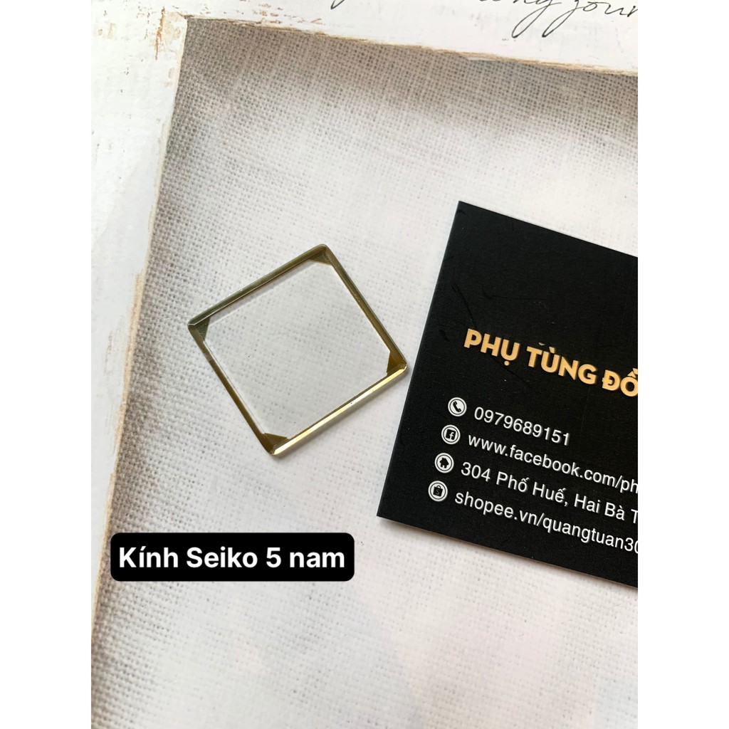 Mặt kính đồng hồ Seiko  mặt vuông nam nữ vỏ chém cạnh đời cũ